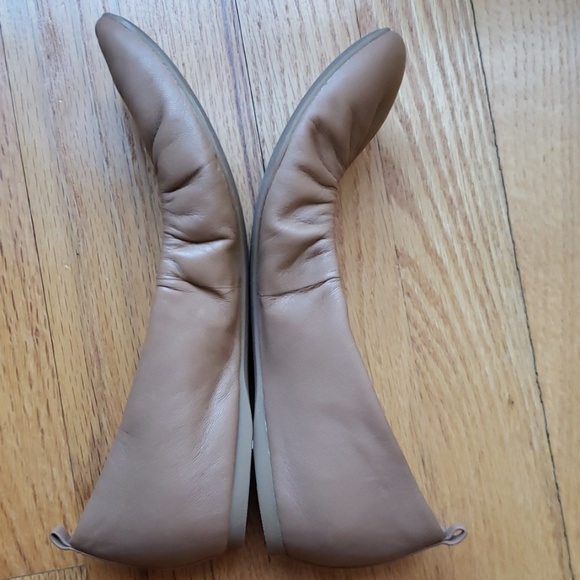 J. Crew stretchy real leather tan flats size 7.5 - Picture 3 of 4